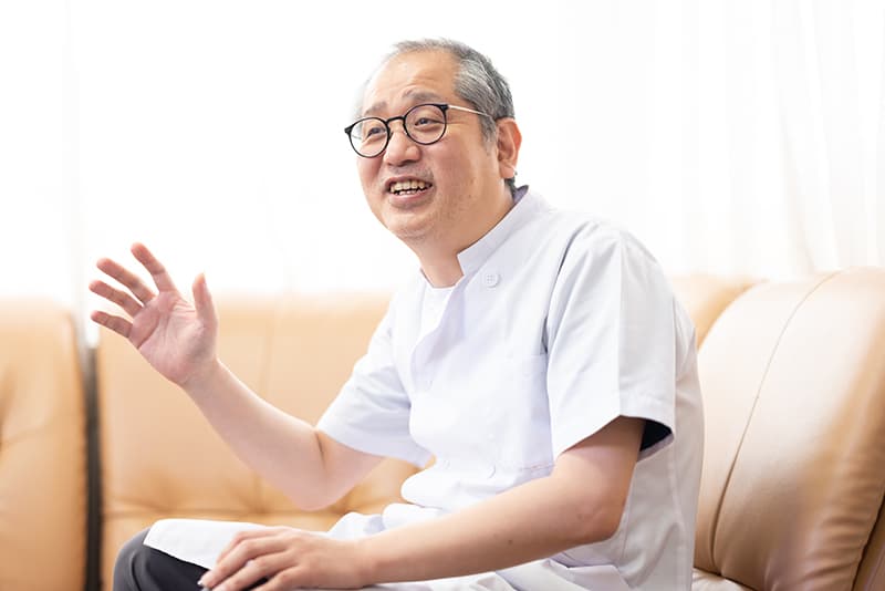 鶴岡 信栄先生の写真