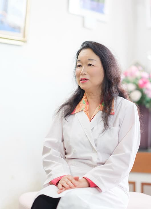 日比野 久美子先生の写真