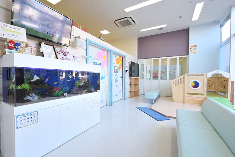 ニコこどもクリニックの待合室写真
