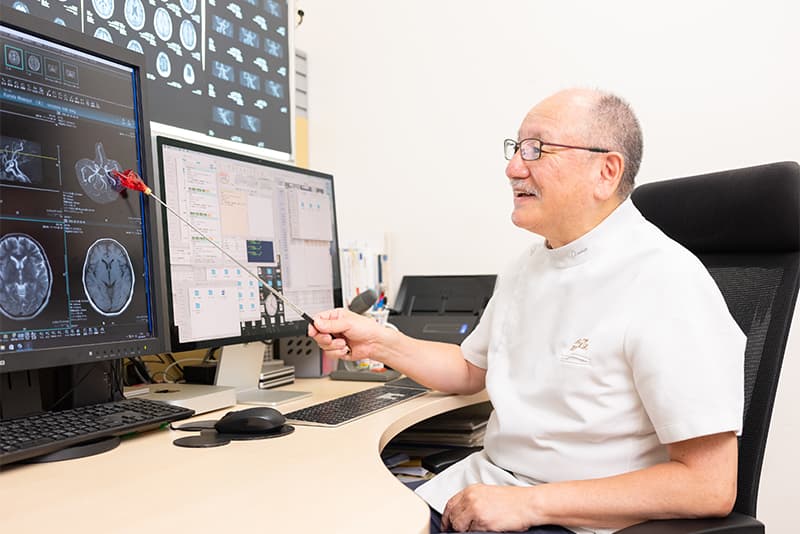 小川 治彦先生の写真