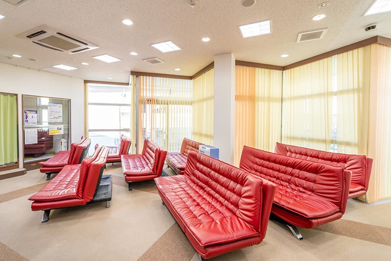 八乙女駅前内科小児科クリニックの待合室写真