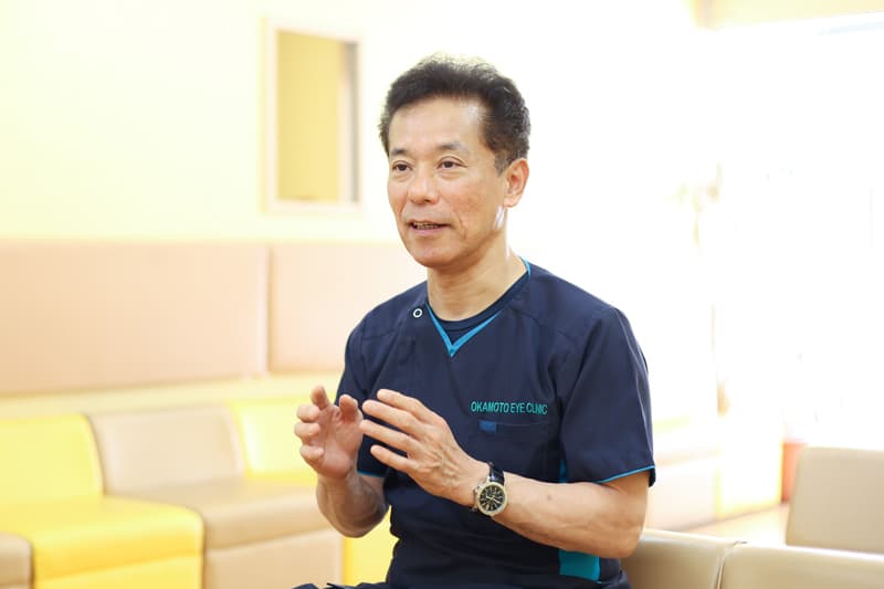 岡本 仁史先生の写真