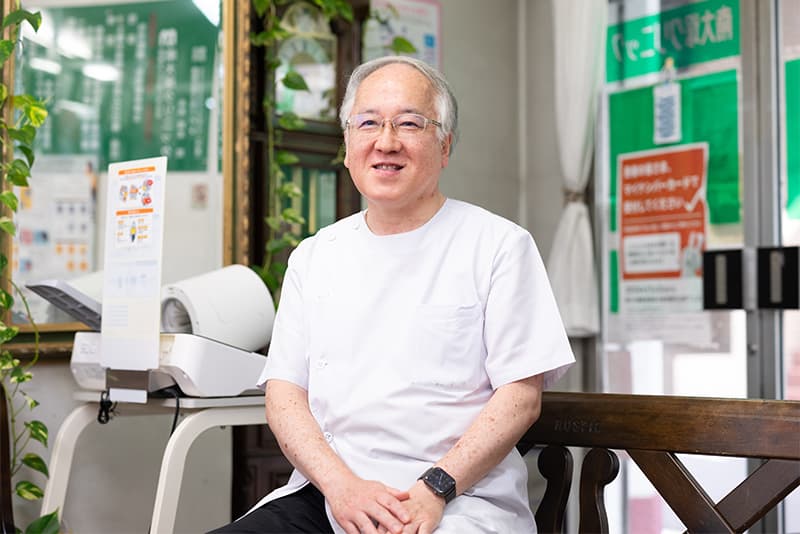 岡本 完先生の写真