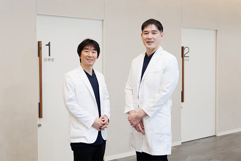 大塚 正久 医師と三賀森 学 医師の写真