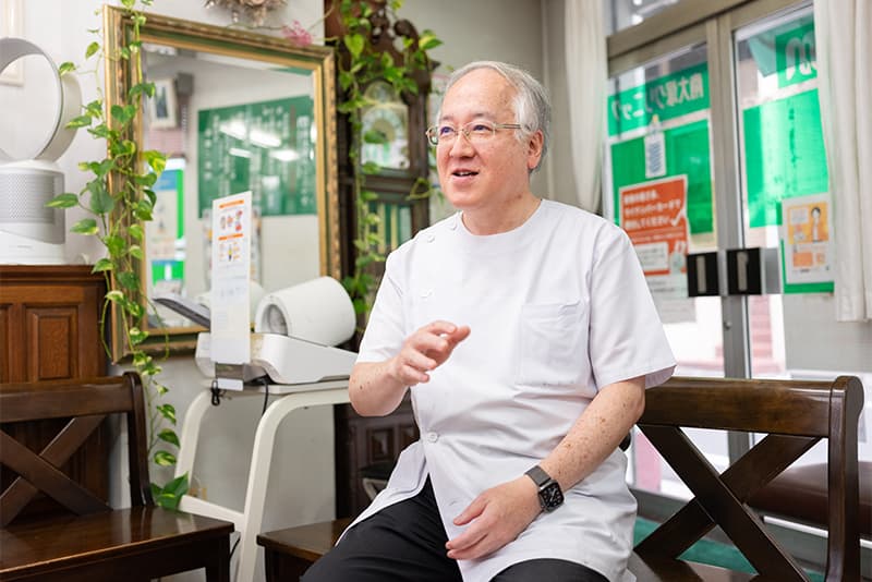 岡本 完先生の写真