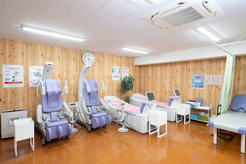 南加瀬しらい整形外科クリニックのリハビリ室の写真