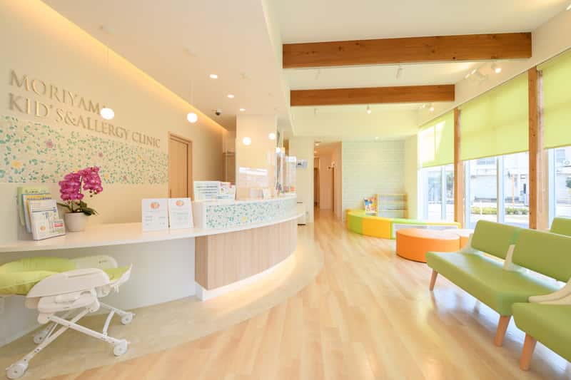 もりやまこどもとアレルギークリニックの院内(受付・待合)