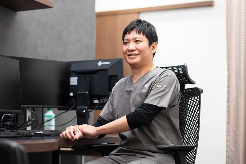 玉那覇 雄介先生の写真